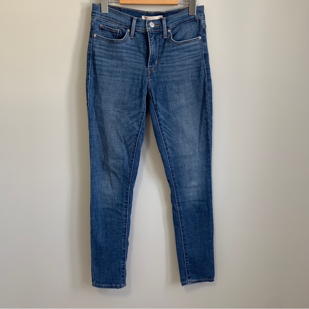 ✨2/$20✨ Levi’s 311 Shaping Skinny Jeans